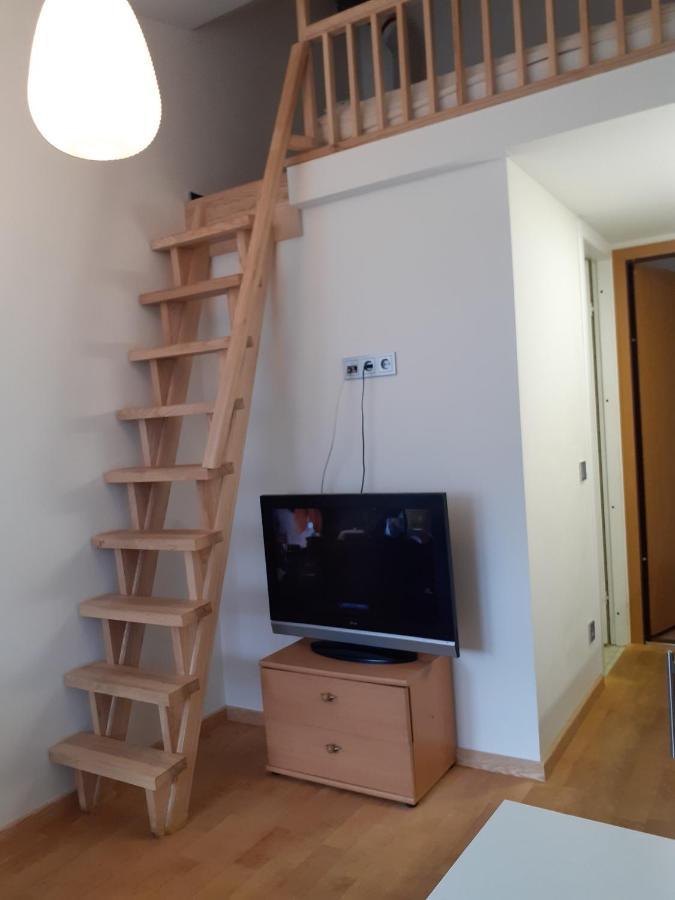 Loft Style Apartments In Kaunas Center Exterior photo